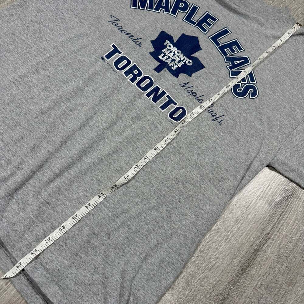 Vintage 90s Bulletin Athletic Toronto Maple Leafs Graphic T-Shirt Made in Canada - Picture 8 of 8